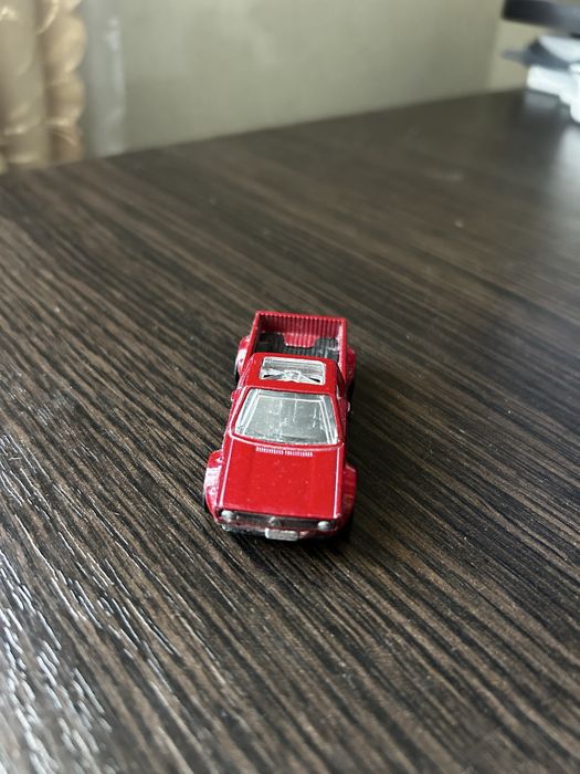 Машинки Hot wheels