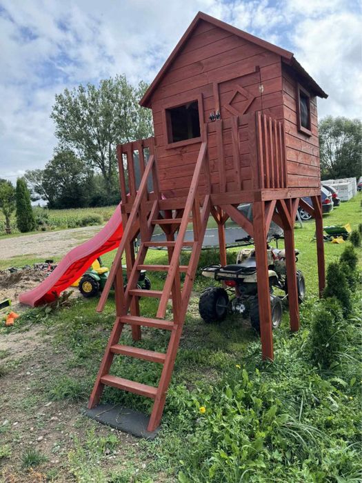 Domek dla dzieci. Plac zabaw