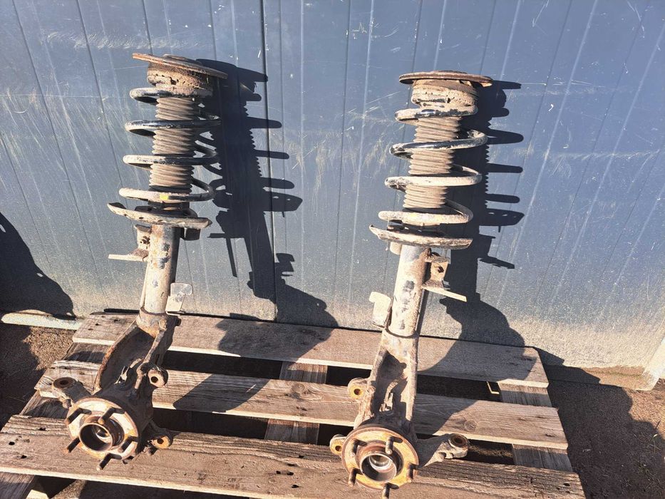 Amortyzator, zwrotnica, kolumna McPhersona PRAWA/LEWA Mondeo Mk4 2.2