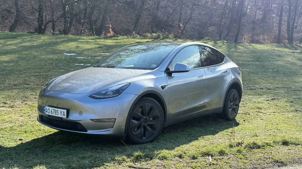 Tesla Model У 2024