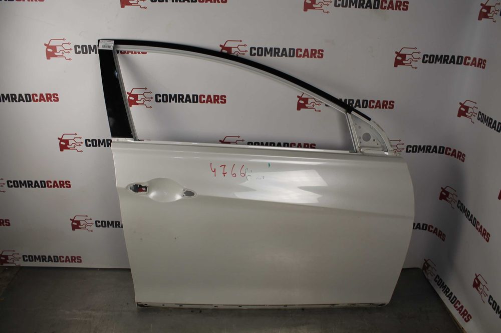 Двері передні праві Hyundai Sonata YF hybrid 10-15