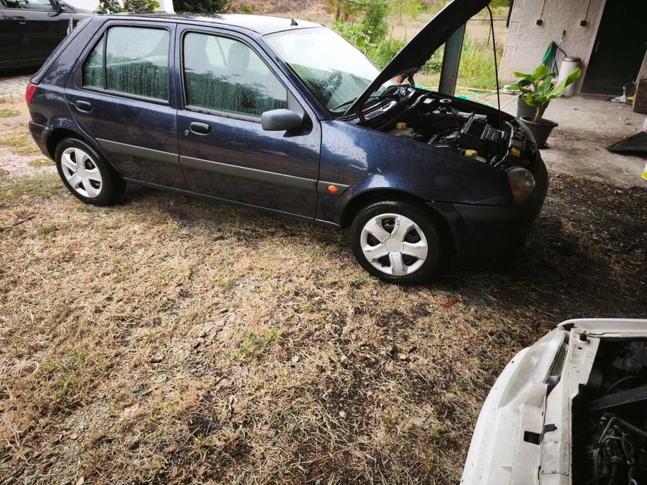 Ford fiesta baixa quilometragem