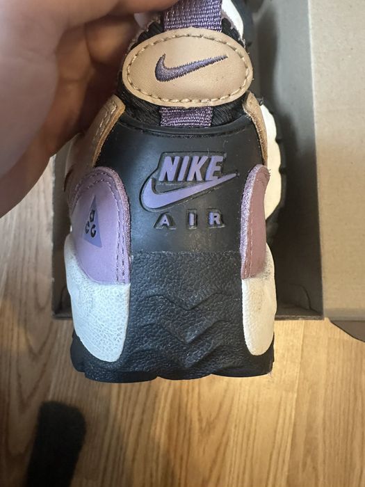 Продам чоловічі кросівки