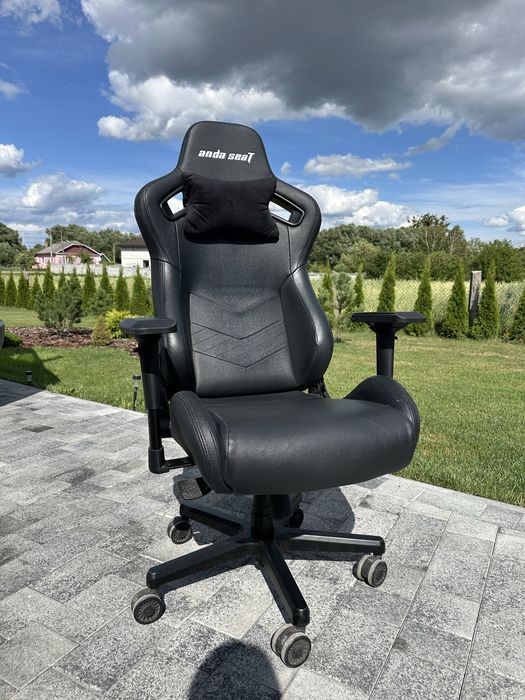 Ігрове крісло Anda Seat чорне