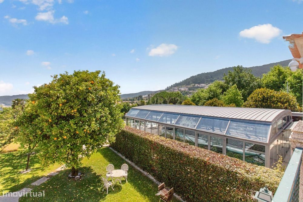 Casa T4 com Vista Panorâmica em Carapeços, Barcelos