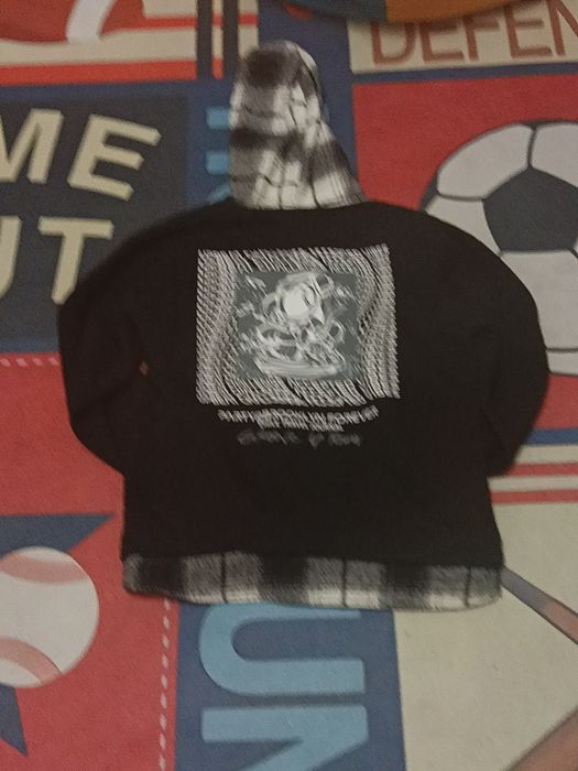 Кофта 9-10 років в хорошому стані