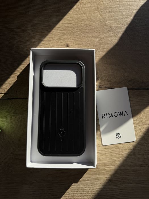 etui case RIMOWA na iphone 17 pro