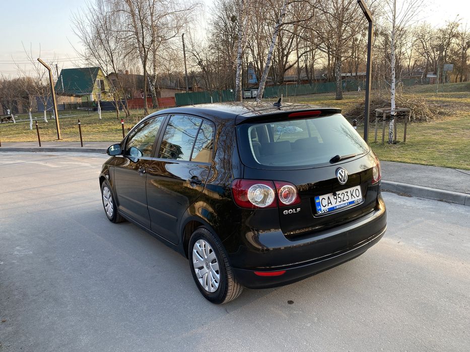 Volkswagen Golf Plus 2005 1.4 Мпі Бензин