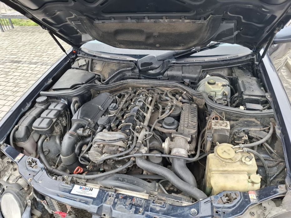 Mercedes w210 2001 рік