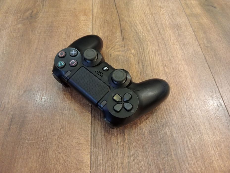Pad do PlayStation 4