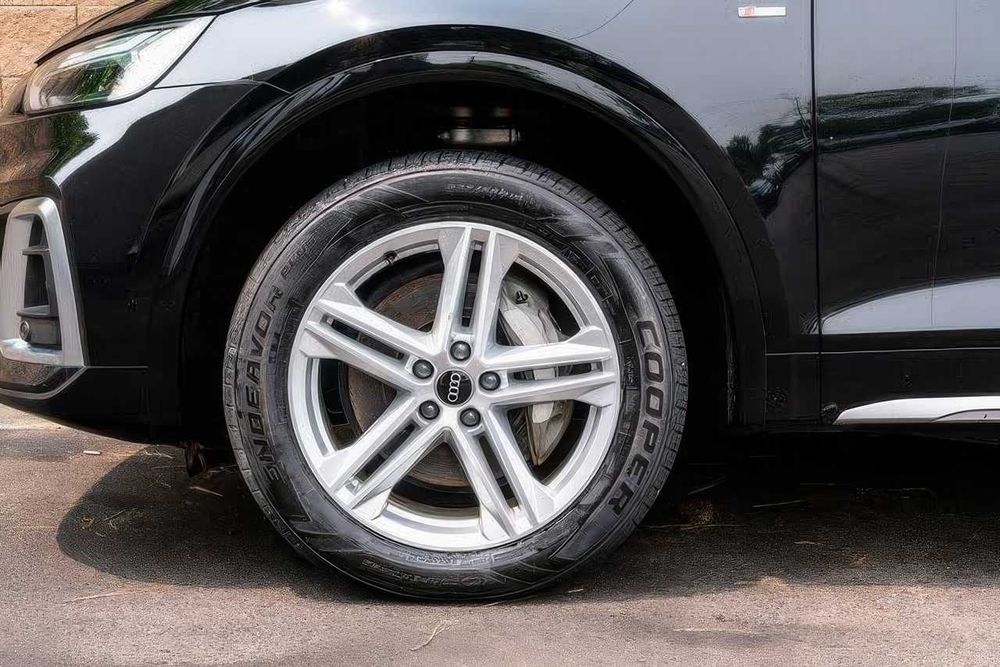 Audi Q5 e quattro Premium Plus 55 TFSI      2020