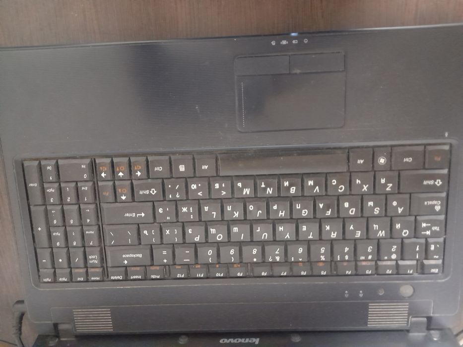 Ноутбук LENOVO G560E
