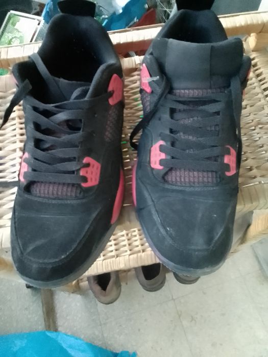Tenis como novos 42