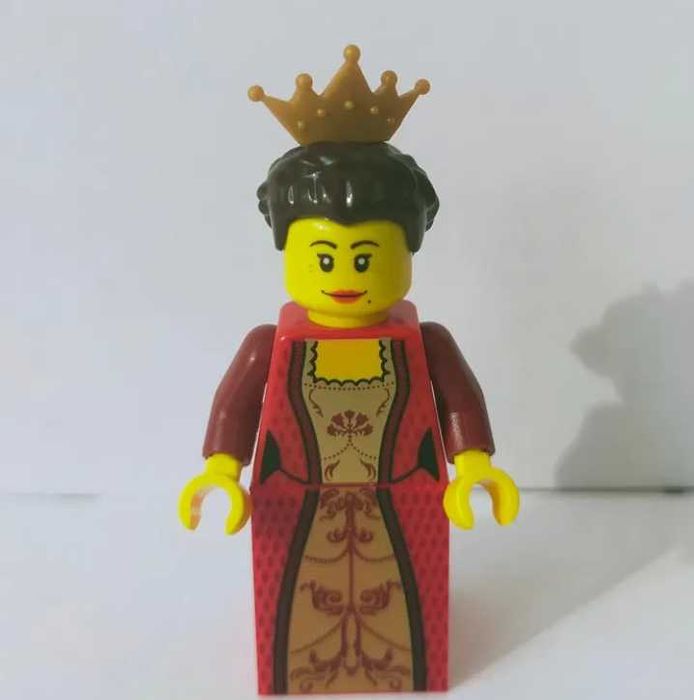 Lego Królowa Kingdoms - Queen with dark Brown hair castle zamek