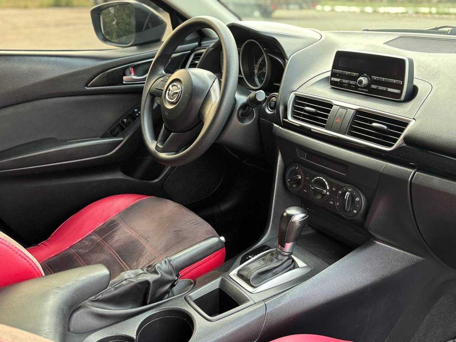 Mazda 3 SkyActiv 2014 року