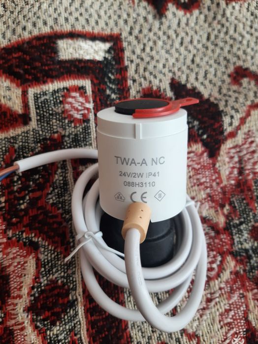 Термічний привід для клапана.