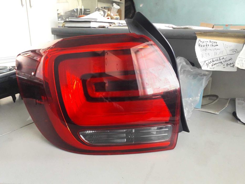 Ліхтар задній лівий на Renault Logan 2017-2020 р