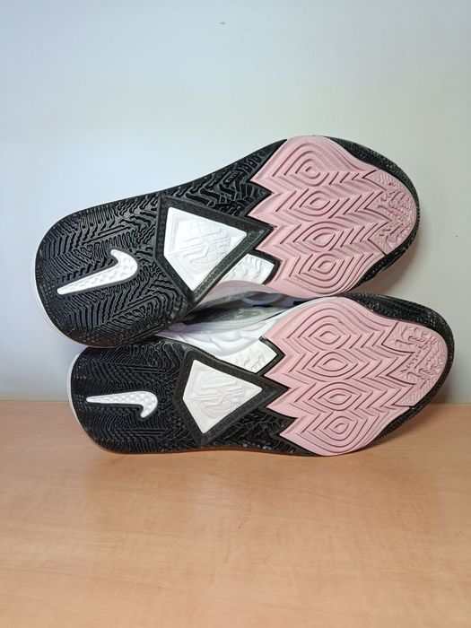 Баскетбольні кросівки Nike Kyrie 8 43, 44,45,45,5р.