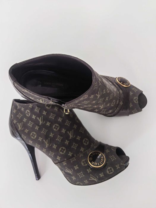 Botin senhora LV originais (Louis Vuiton) tam39  c/fatura