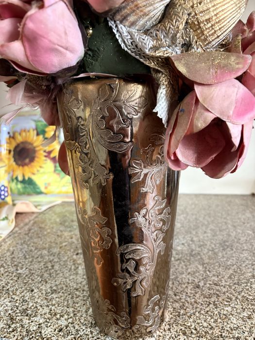 Jarro de flores artificiais