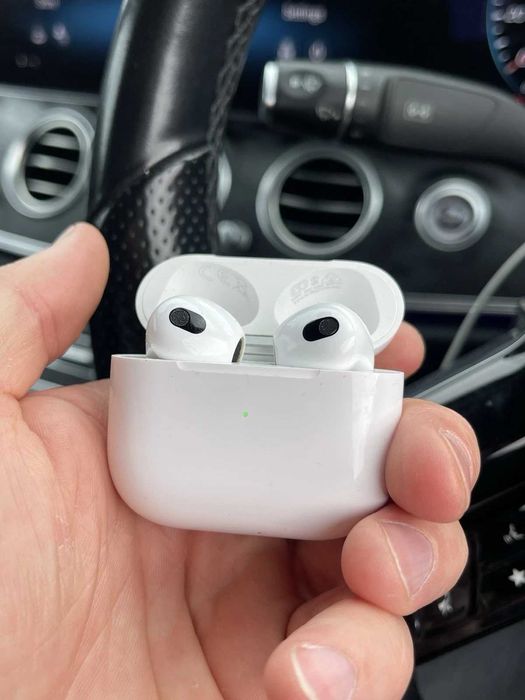 Apple AirPods 3 gen MagSafe Case