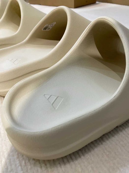 adidas_Yeezy_Slide_Bone  r. 37