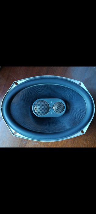 Продам динамики JBL