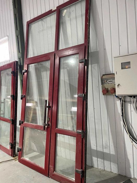 Продам металопластикові двері