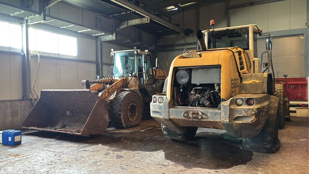 Ładowarka kołowa Liebherr L 576 lub Liebherr L 554 – Cena za 1 sztukę