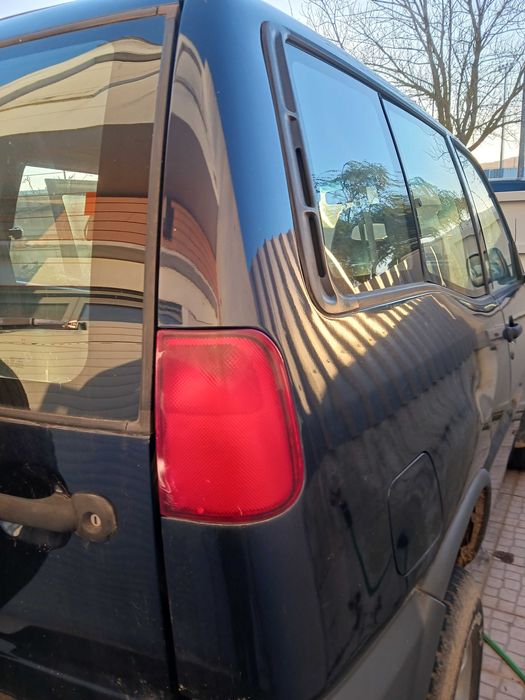 NISSAN Terrano II em ótimo estado de conservação