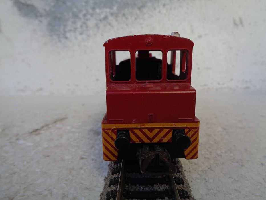 1:87 LIMA Locomotiva diesel V332 de manobras comboio com luz