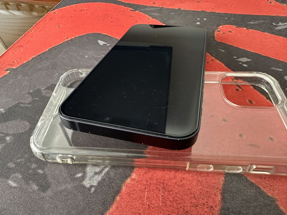 iPhone 12 em bom estado
