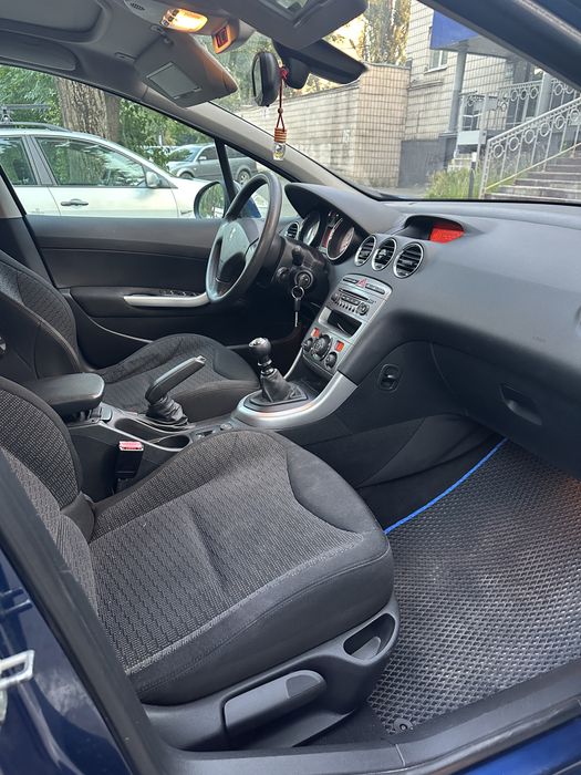 Продам Пежо 308 sw