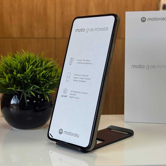 НОВИЙ Смартфон Motorola Moto G06 Power 4/256GB NFC 7000mA Laurel Oak