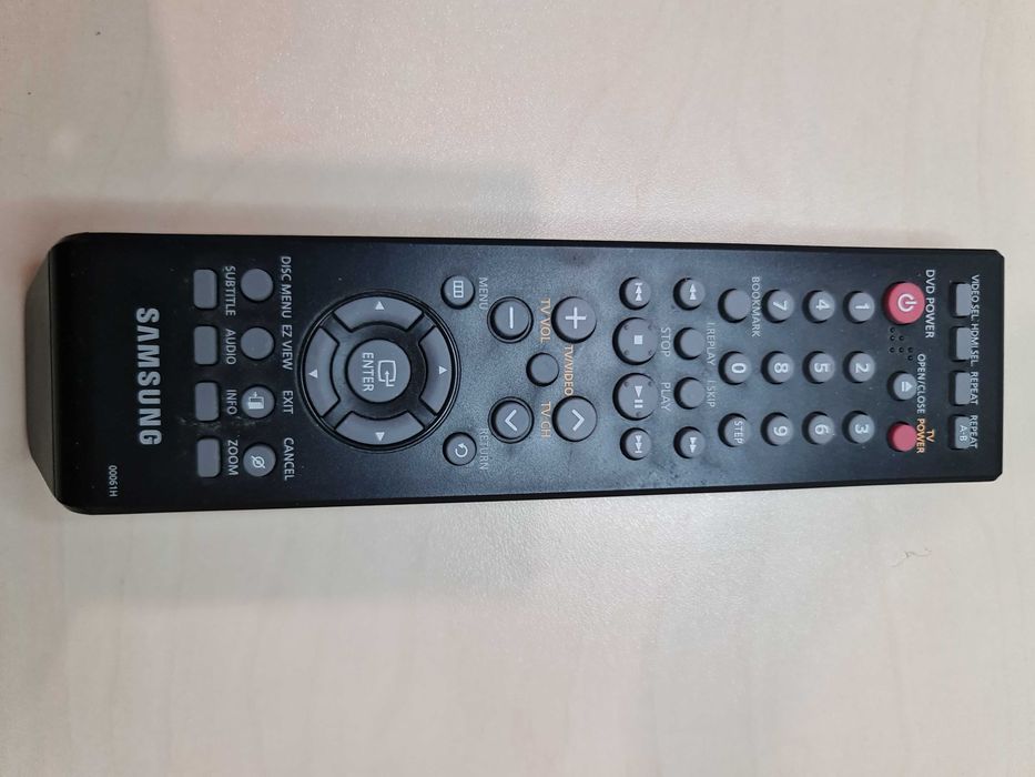 DVD плеєр Samsung DVD-1080P7