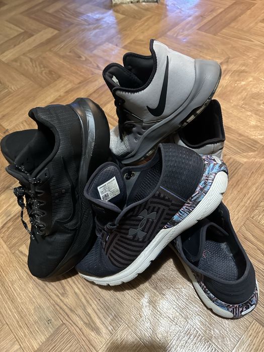 Кроссовки Nike лотом