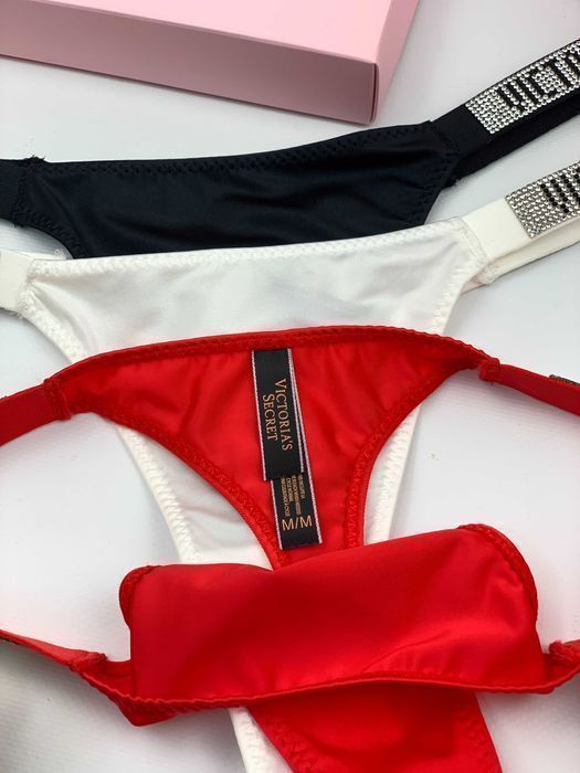 Жіночі стрінги Victoria's Secret. Женские трусики