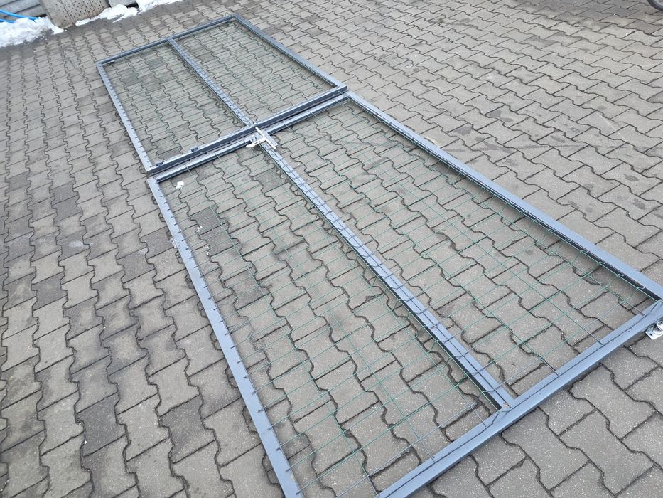 Brama wjazdowa siatkowa z profilu 4,6 m, 2 x przęsło 2,3 m x 1,5 m, za