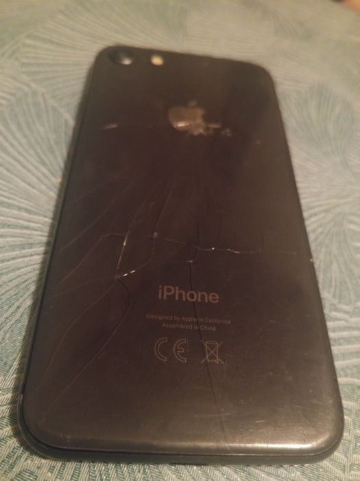 Iphone 8 64 на запчасти с комлектом