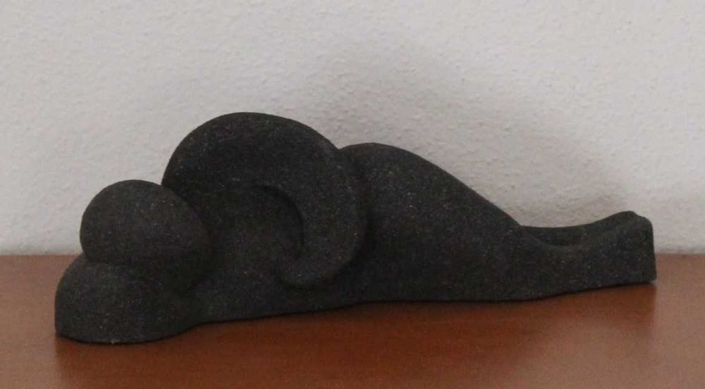 Par de esculturas vintage, em pedra artificial, acabamento granulado