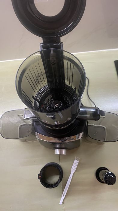 Extrator de Sumos Slow Juicer AMZCHEF