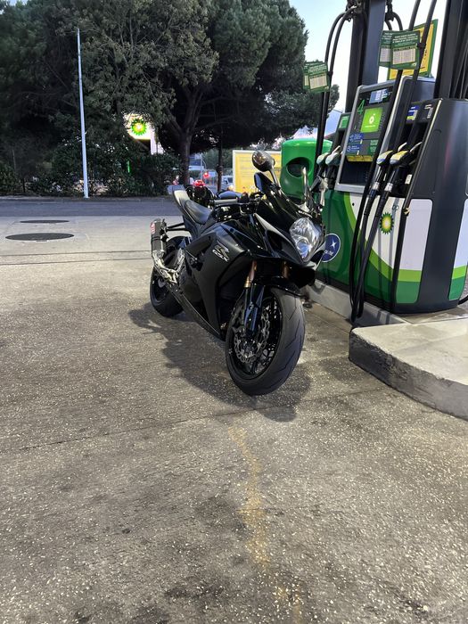 Suzuki gsxr 1000 k8