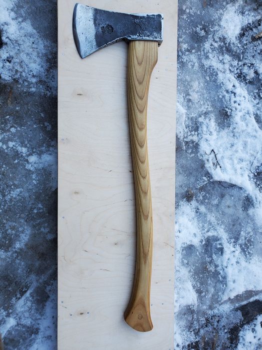 Сокири, топори, різні, ковані, цікаві