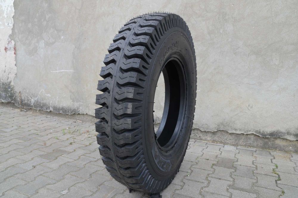 Opony 9.00-20 14PR KNK22 OZKA Przyczepa