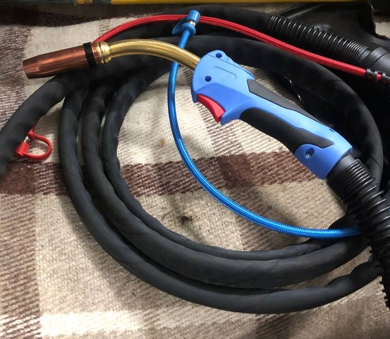 Зварювальний пальник  MB EVO PRO 501D 5-6 .. м WZ-2.   Пальник напів автомата з охолодженням