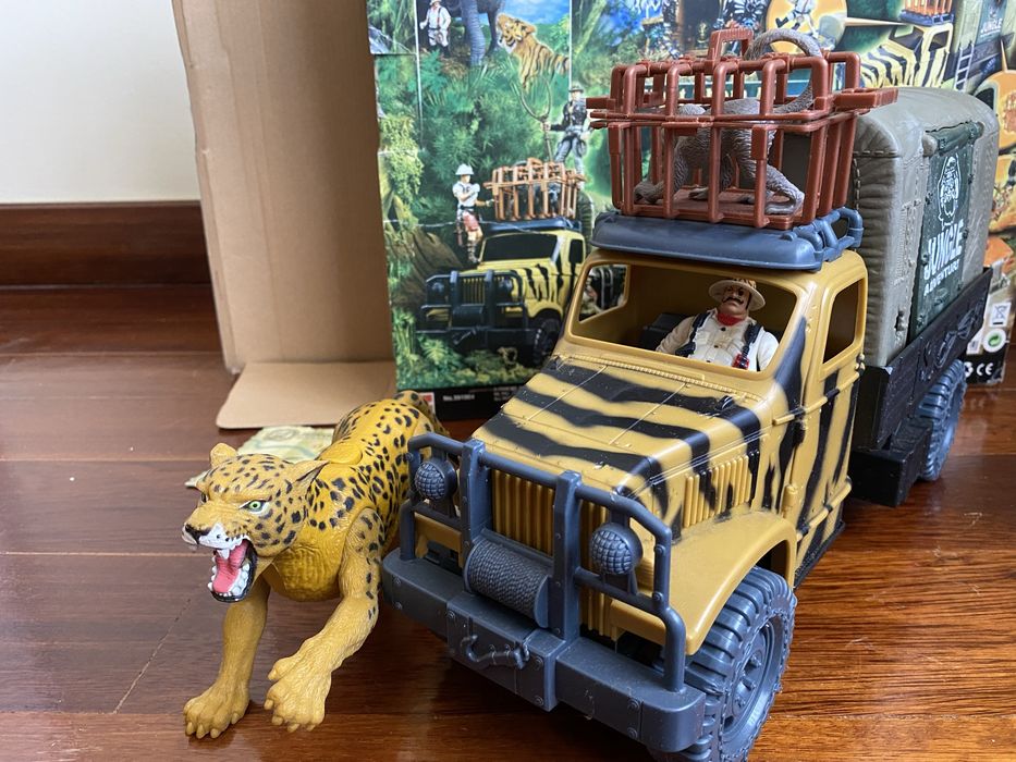 Jungle Trekker Playset