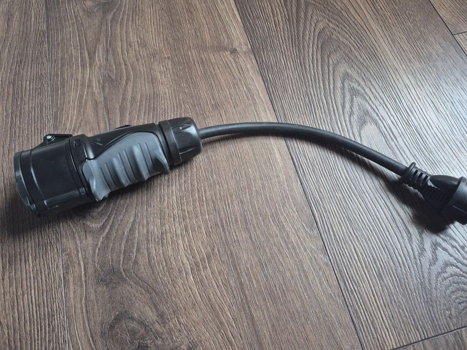 Przejściówka Schuko 230V do Adapter Siłowy CEE 16A