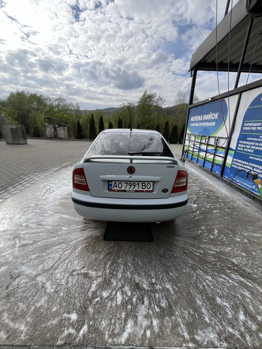 Продам шкода октавія тур 1.6 бенз 2005р