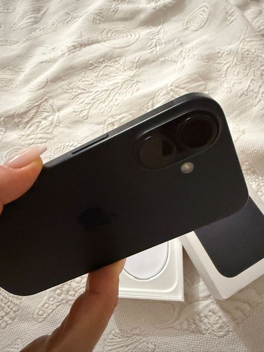 iphone 16 - 128GB