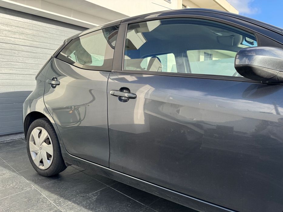 Vende-se Toyota AYGO